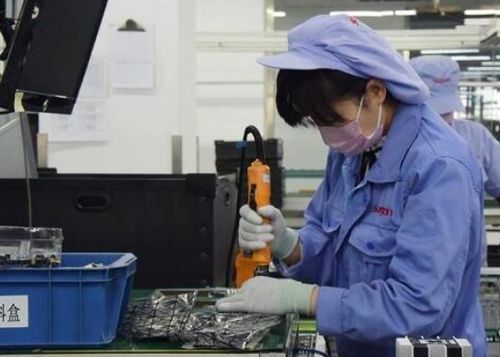 新一期LPR下行 精準(zhǔn)滴灌助力降成本，金融戰(zhàn)疫穩(wěn)固實(shí)體經(jīng)濟(jì)